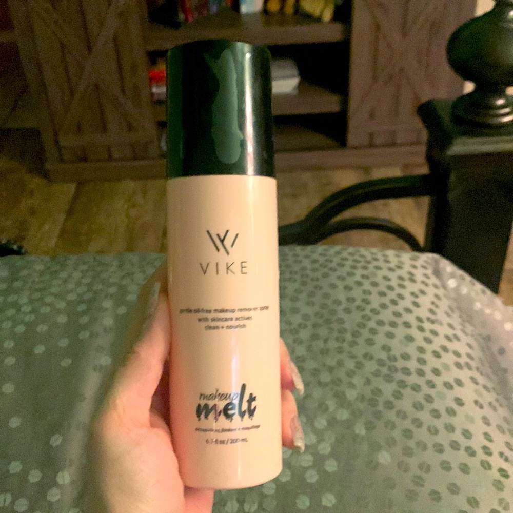 Vike Gentle Oil Free Makeup Remover Spray